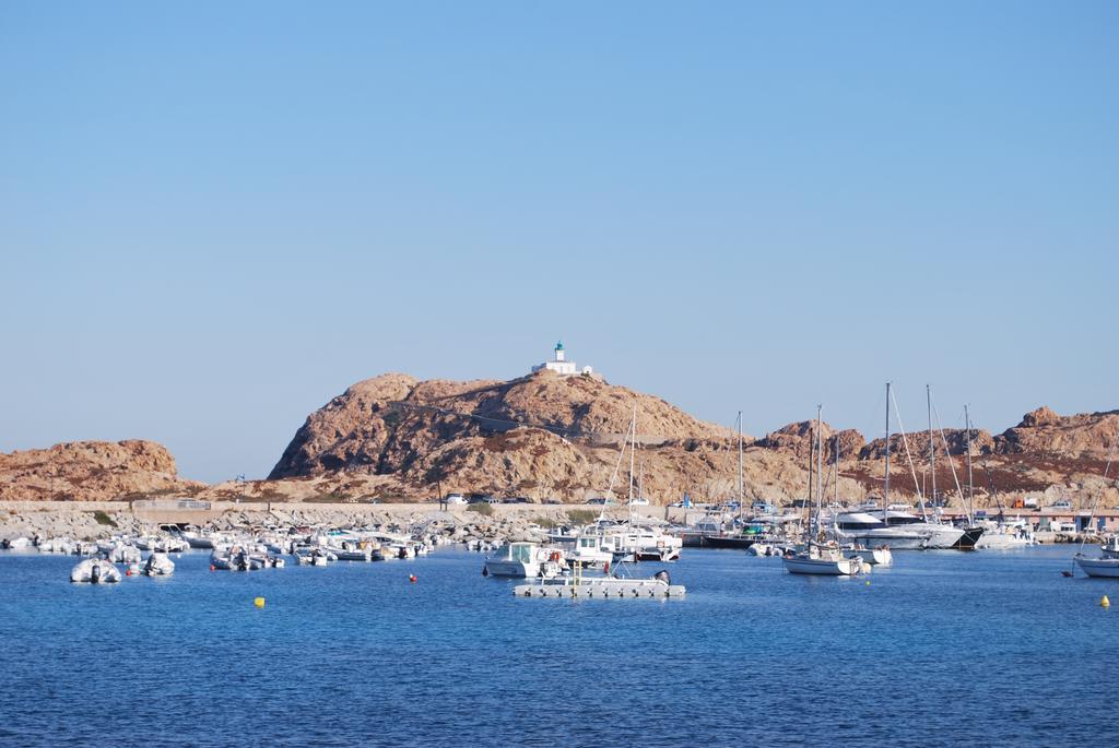 Motel Le Vieux Moulin LʼÎle-Rousse Dış mekan fotoğraf